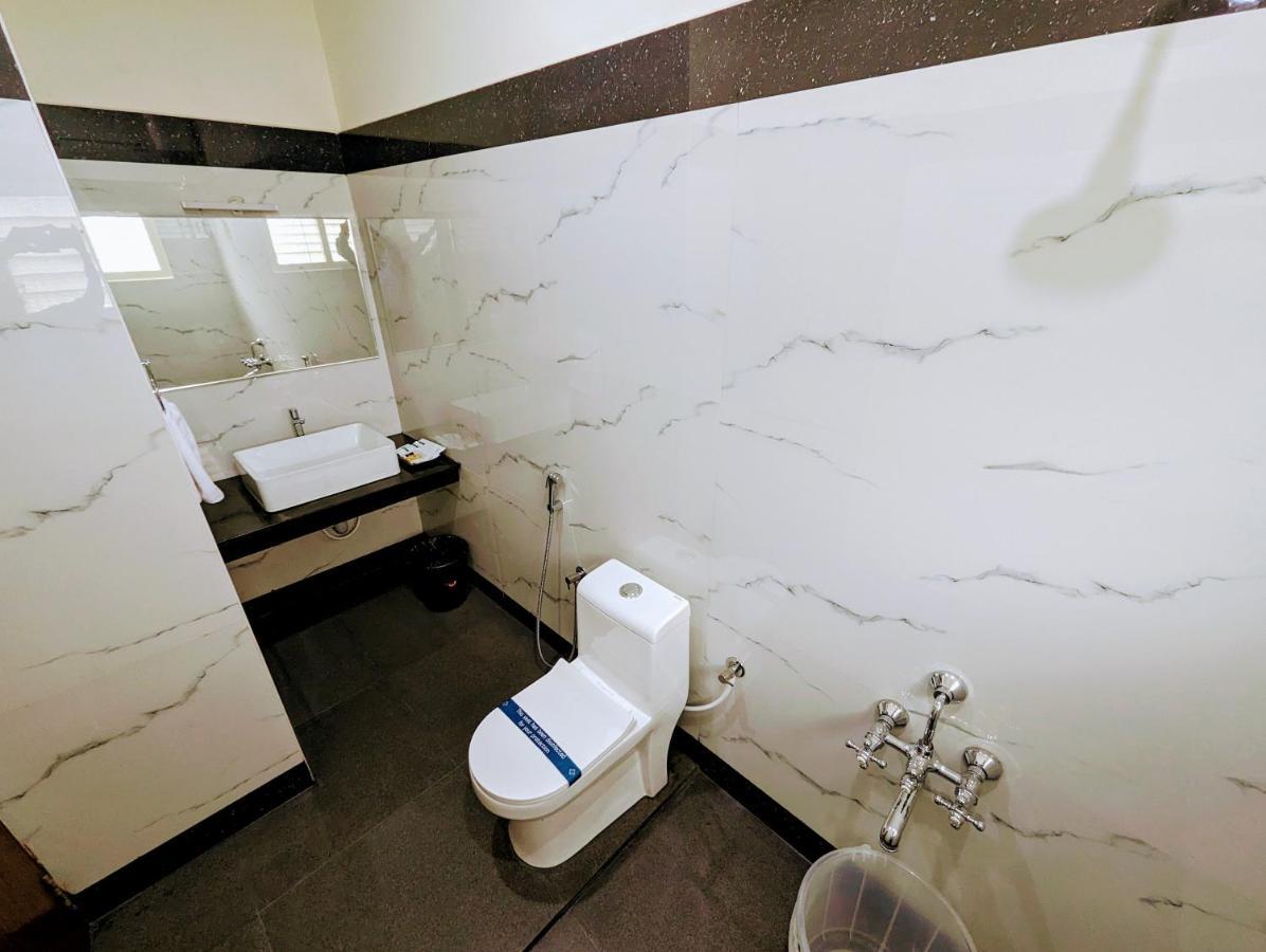 Tpc Camphor Hotel Tiruchirappalli Екстериор снимка