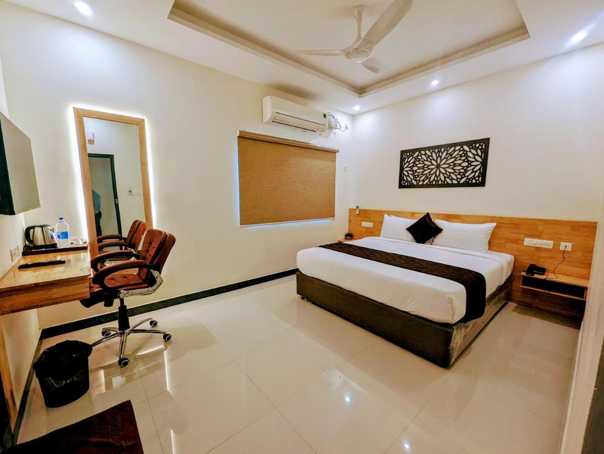Tpc Camphor Hotel Tiruchirappalli Екстериор снимка