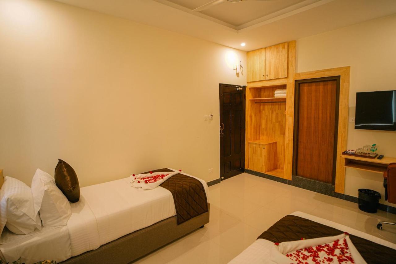 Tpc Camphor Hotel Tiruchirappalli Екстериор снимка