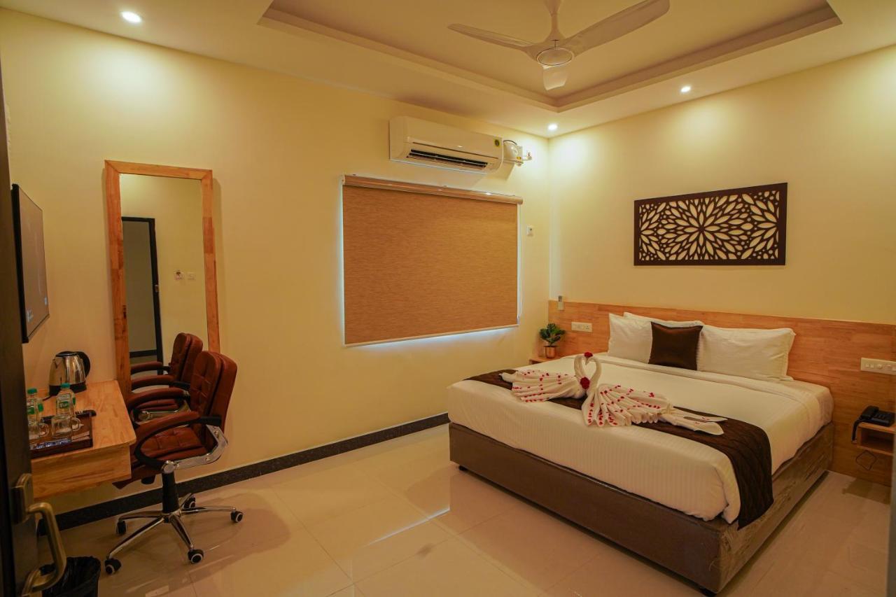 Tpc Camphor Hotel Tiruchirappalli Екстериор снимка