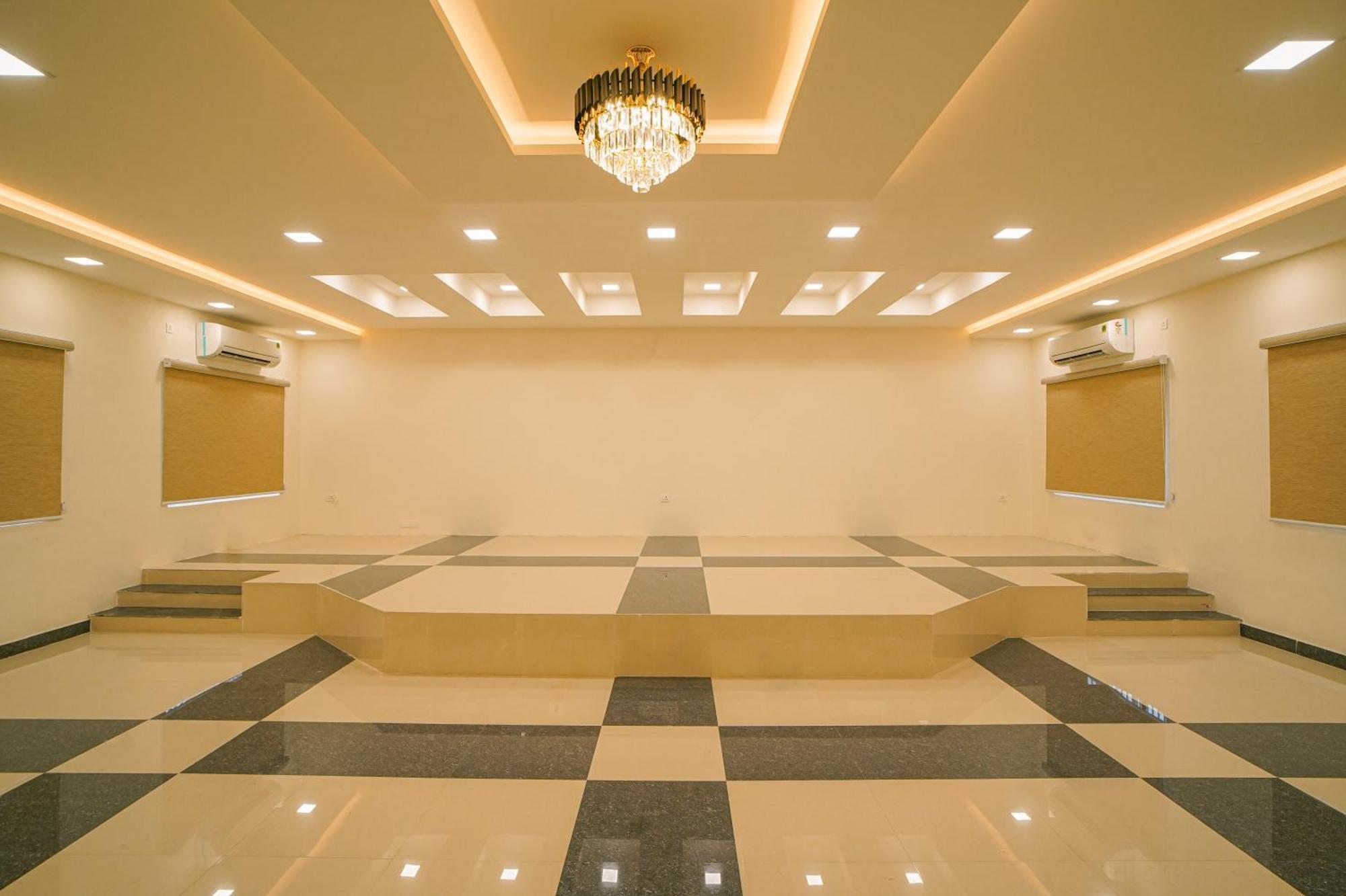 Tpc Camphor Hotel Tiruchirappalli Екстериор снимка
